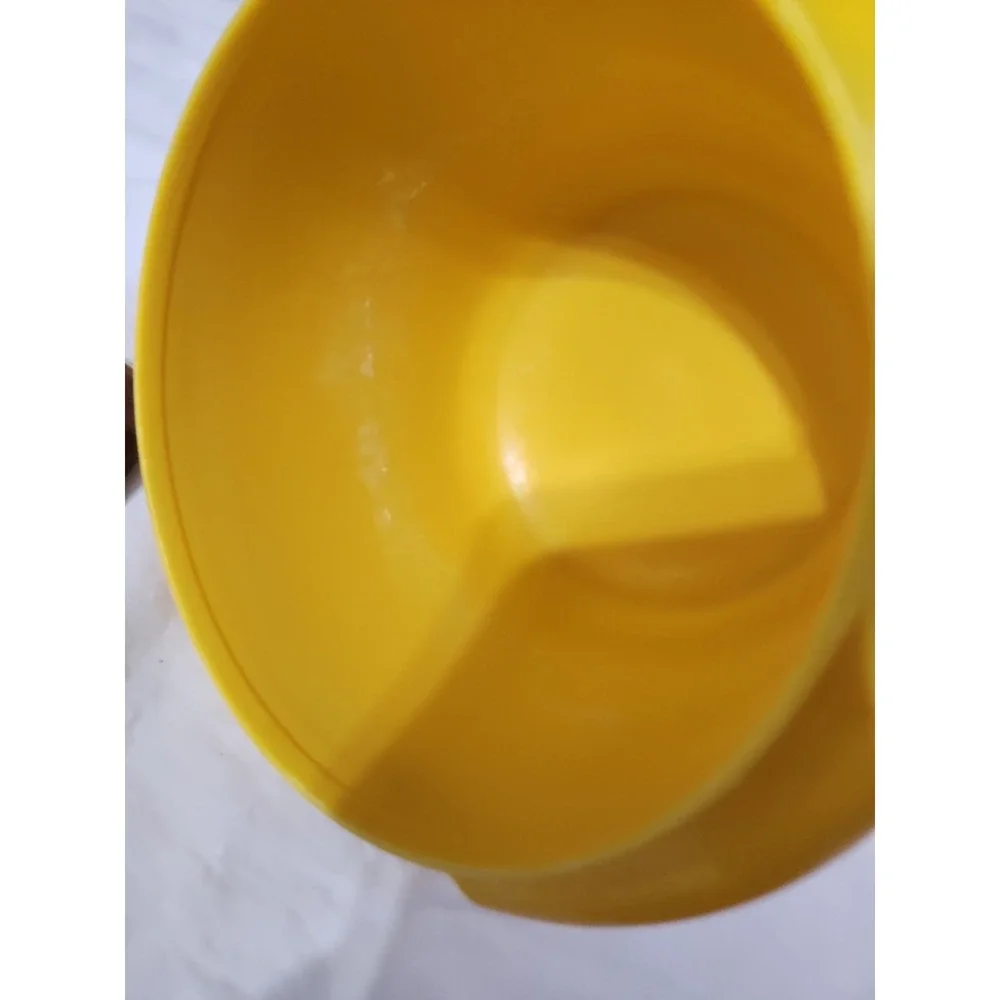 Vintage Tupperware Yellow Small Bowl 886- 10 With Lid‎ # 812-20 Cottagecore